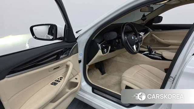 BMW 5 Series (G30) id 4471130 из Кореи 35