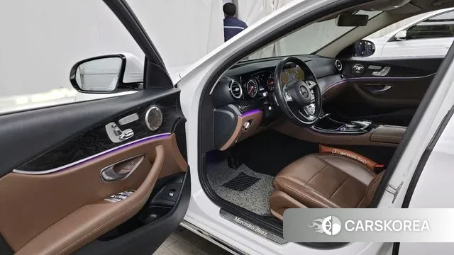 Mercedes-Benz E-Class W213 id 3627204 из Кореи 20