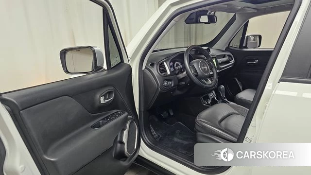 Jeep Renegade id 4428211 из Кореи 31