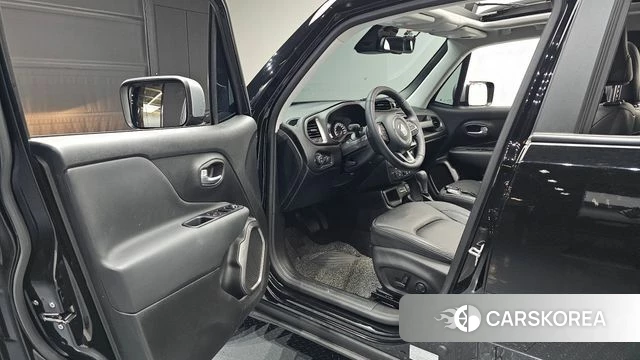 Jeep Renegade id 4457162 из Кореи 31