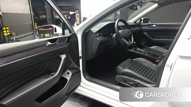 Volkswagen Passat GT (B8) id 4402276 из Кореи 33