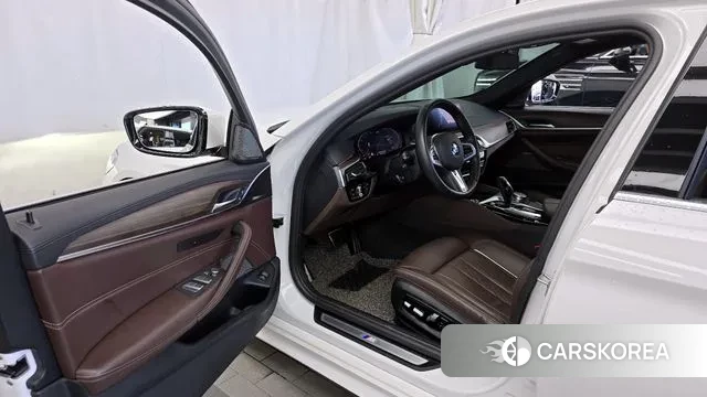 BMW 5 Series (G30) id 3253707 из Кореи 20