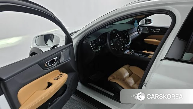 Volvo V60 Cross-Country 2nd Generation id 4409912 из Кореи 33