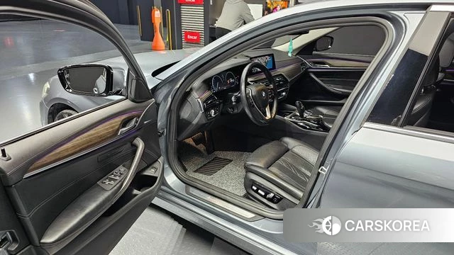 BMW 5 Series (G30) id 4196782 из Кореи 20