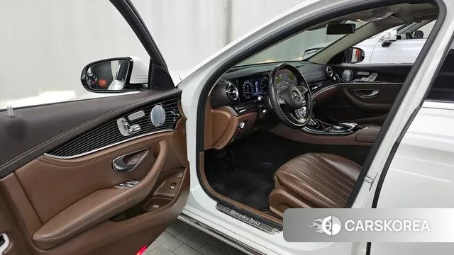 Mercedes-Benz E-Class W213 id 3112718 из Кореи 20