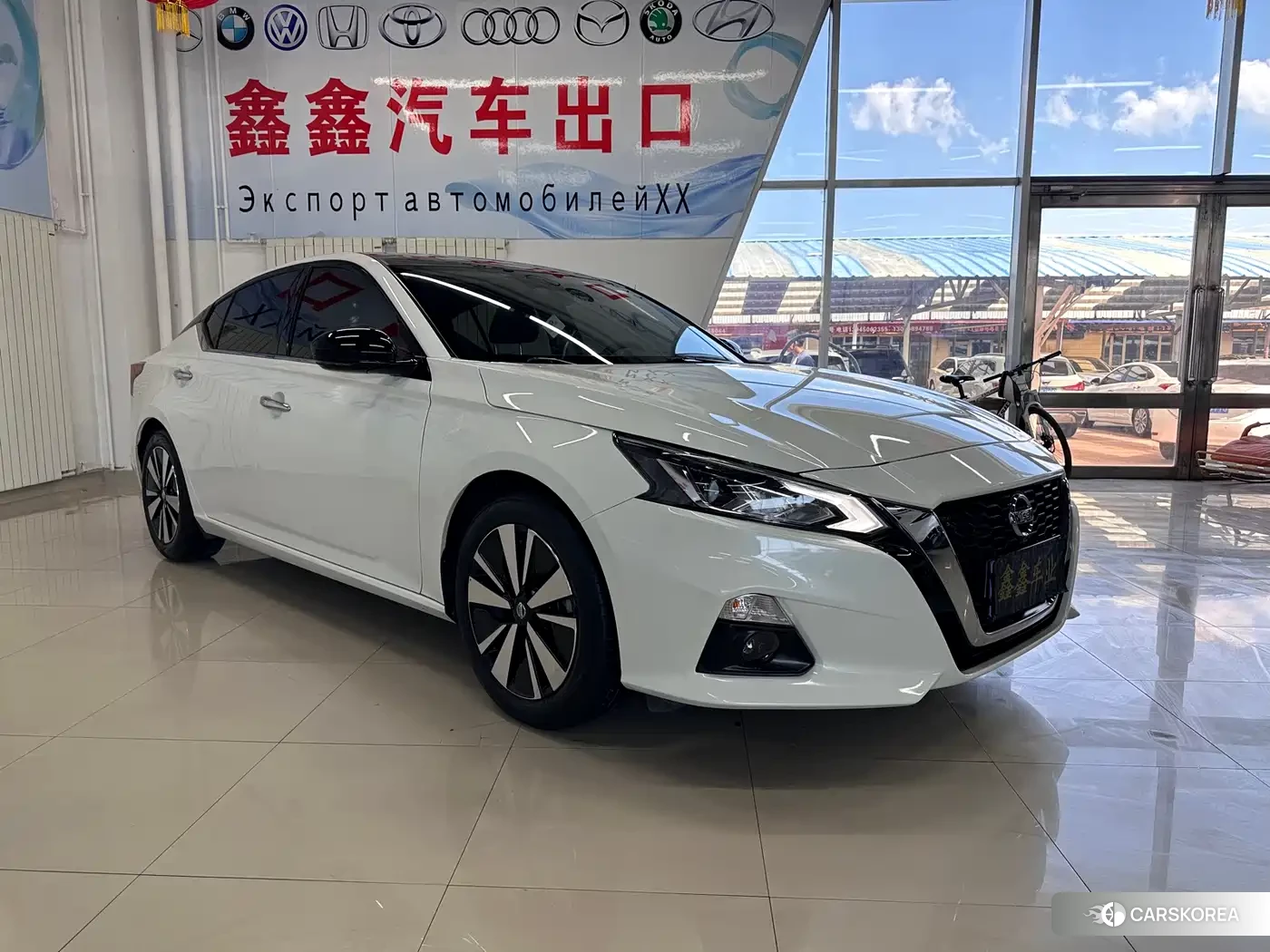 Nissan Altima id 4681149 из Китая 17