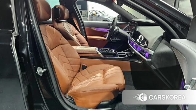 BMW 7 Series (G70) id 3858143 из Кореи 20