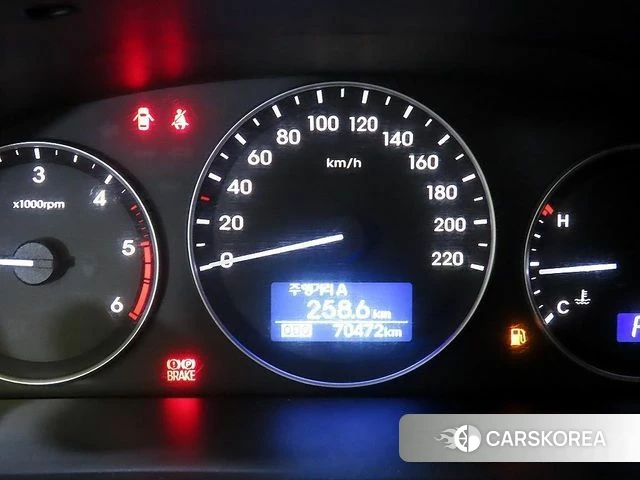 Hyundai The New Grand Starex id 3856547 из Кореи 18