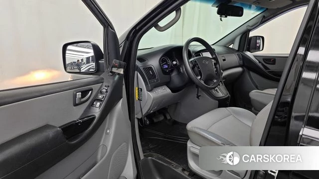 Hyundai The New Grand Starex id 4626117 из Кореи 20