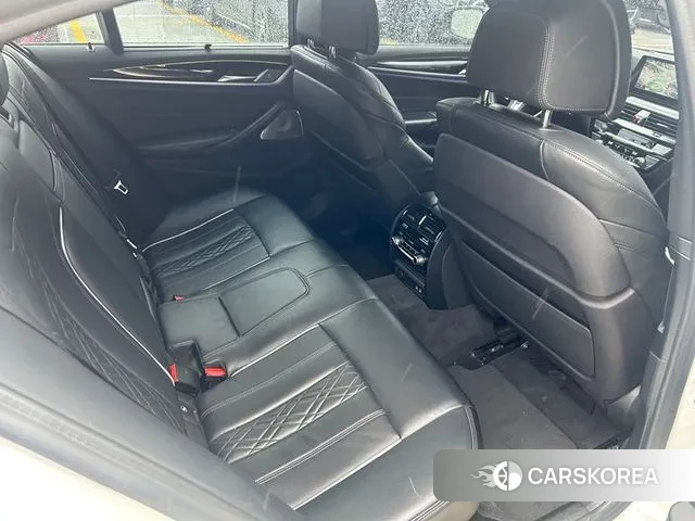 BMW 5 Series (G30) id 3733655 из Кореи 20