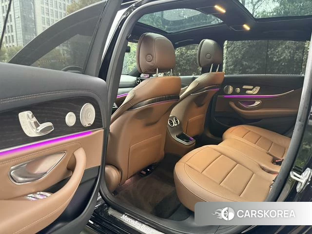 Mercedes-Benz E-class id 4211704 из Китая 11