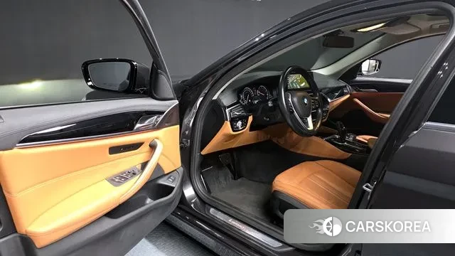 BMW 5 Series (G30) id 3489653 из Кореи 20