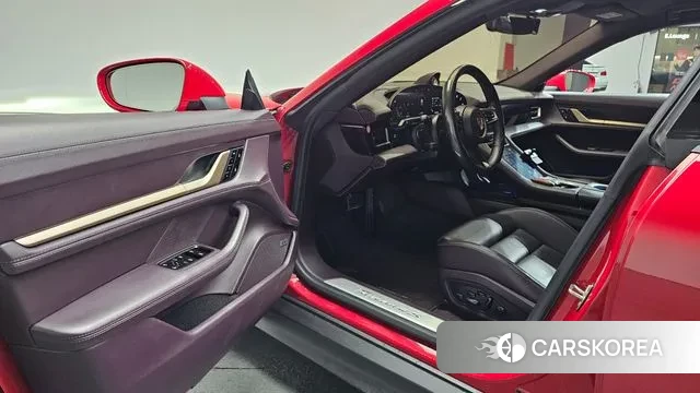 Porsche Taycan id 3676282 из Кореи 20