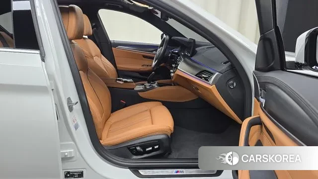 BMW 5 Series (G30) id 3027274 из Кореи 20