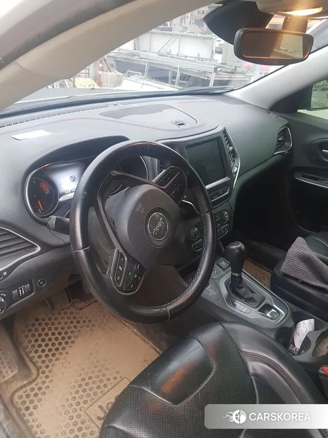 Jeep Cherokee (KL) id 3713260 из Кореи 14