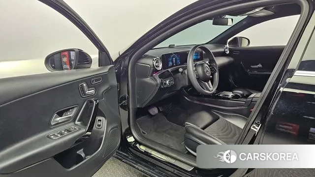 Mercedes-Benz A-Class W177 id 3219793 из Кореи 20