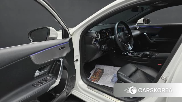 Mercedes-Benz A-Class W177 id 4281795 из Кореи 28