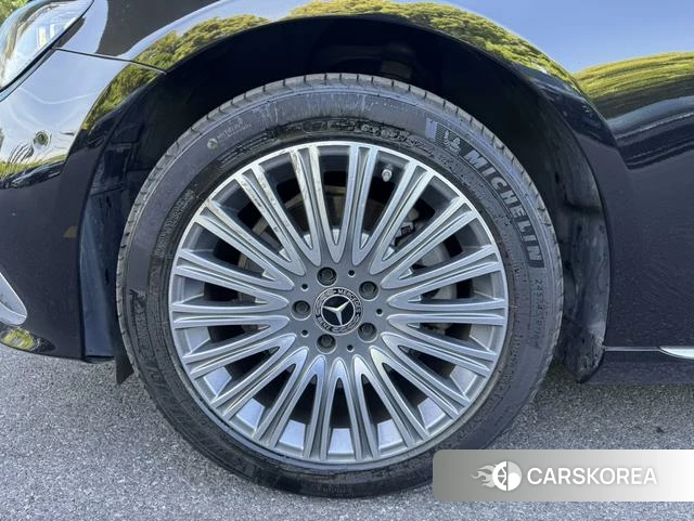 Mercedes-Benz E-class id 4300744 из Китая 23