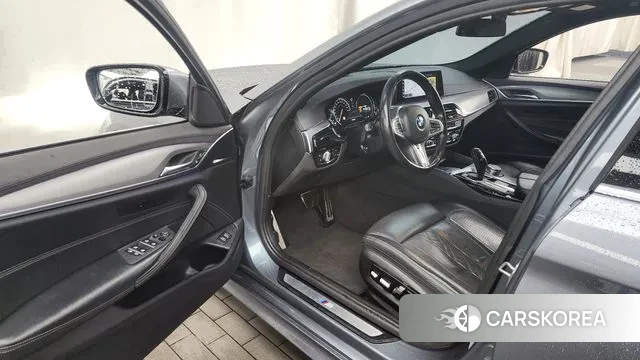 BMW 5 Series (G30) id 3418077 из Кореи 20