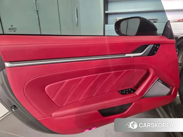 Porsche 911(992) id 3338754 из Кореи 12