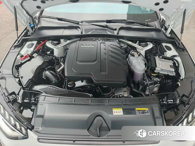 Audi A4L id 4328659 из Китая 17