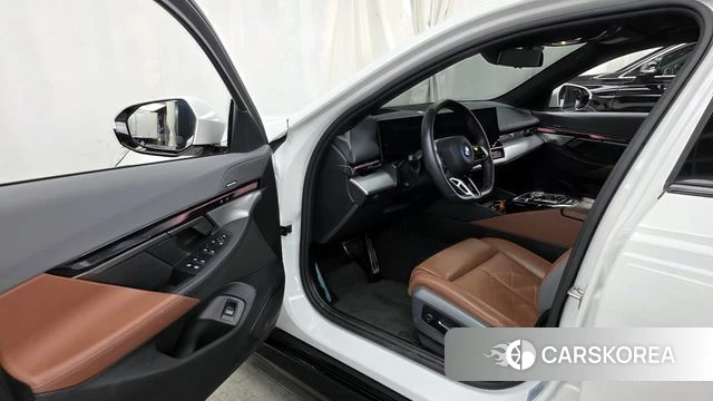 BMW i5 (G60) id 3963866 из Кореи 20