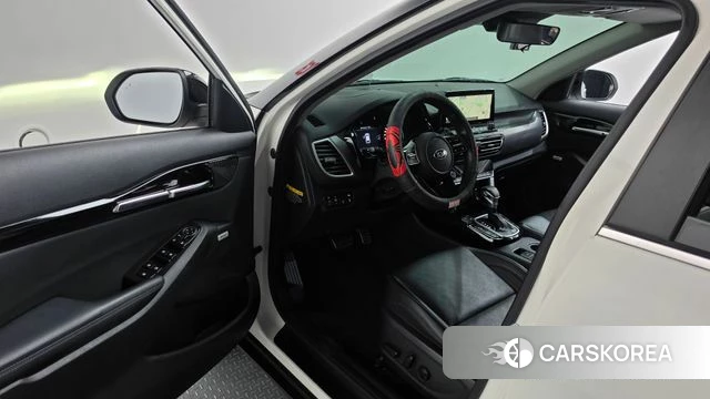 Kia Seltos id 4770335 из Кореи 37