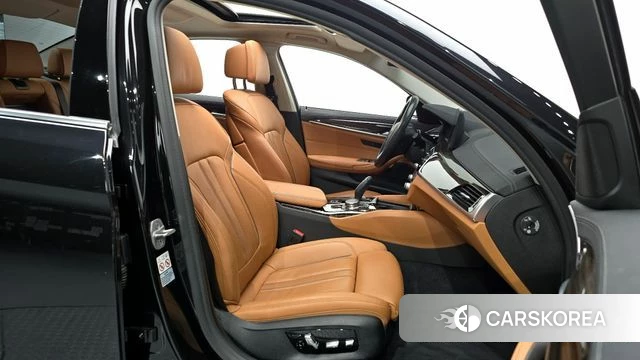 BMW 5 Series (G30) id 3833639 из Кореи 20