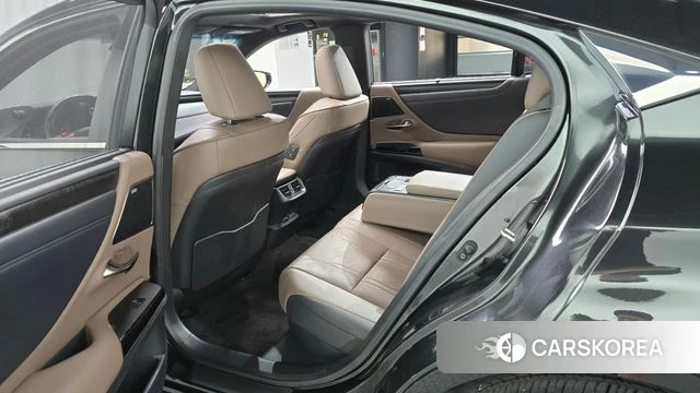 Lexus ES300h 7th generation id 4871080 из Кореи 32