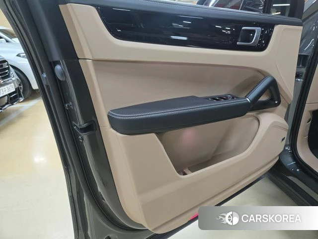 Porsche Cayenne (PO536) id 4396983 из Кореи 20
