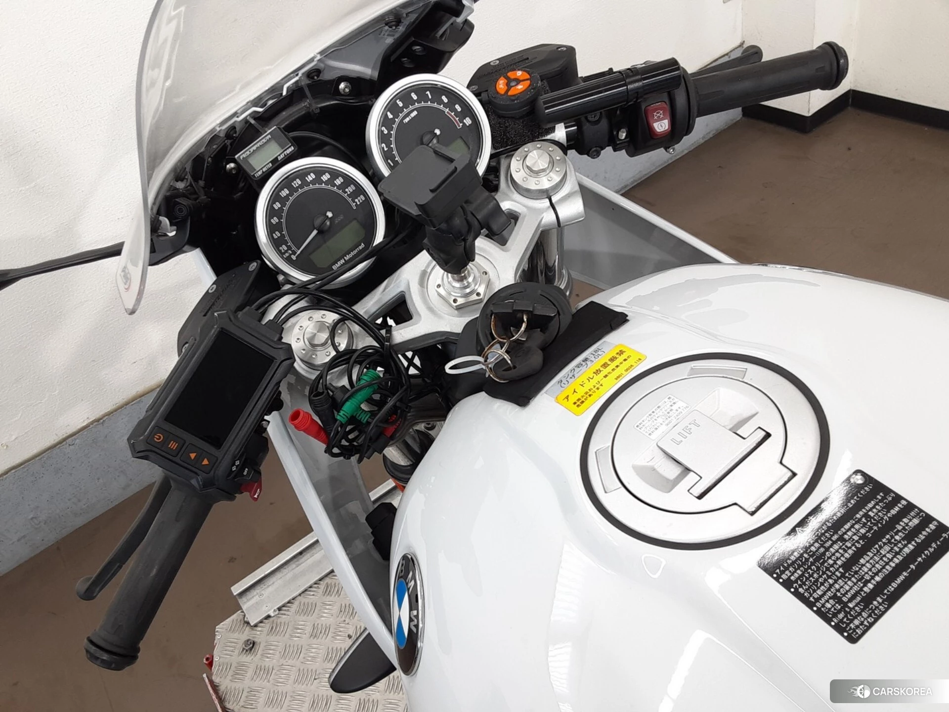 BMW R NINE T RACER id 4373844 из Японии 10
