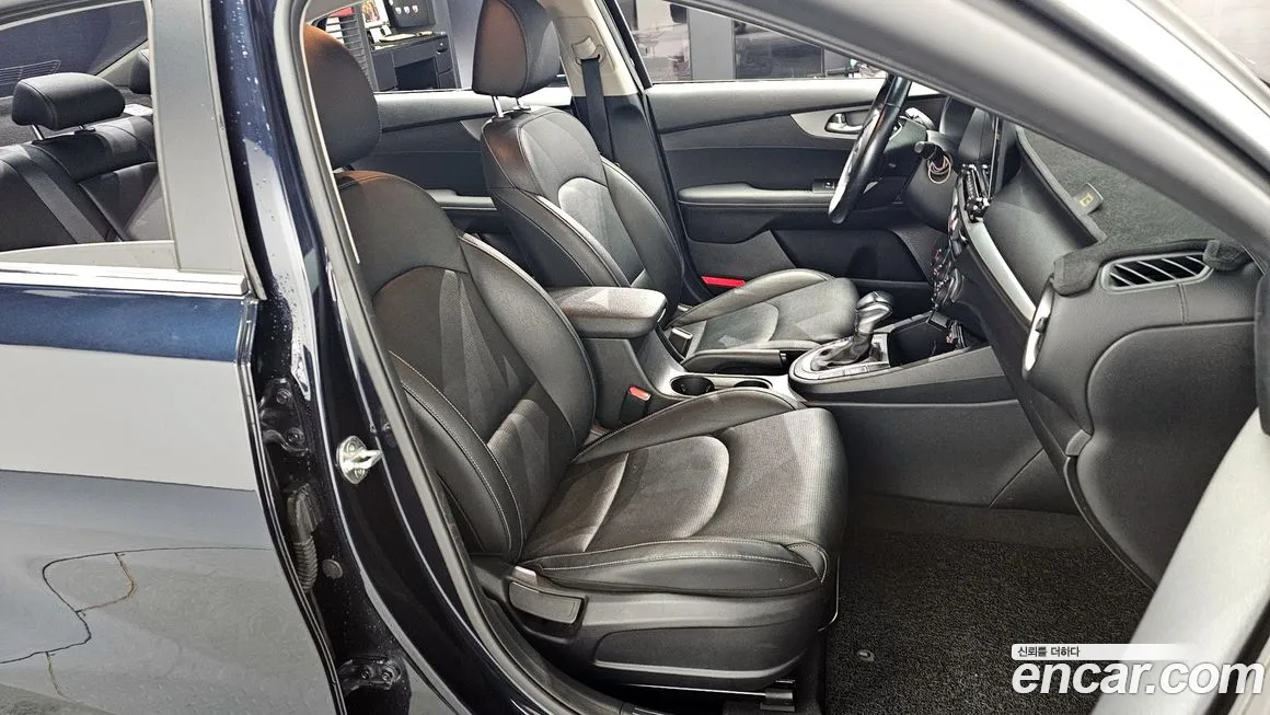 Kia Come New K3 id 1948993 из Кореи 20