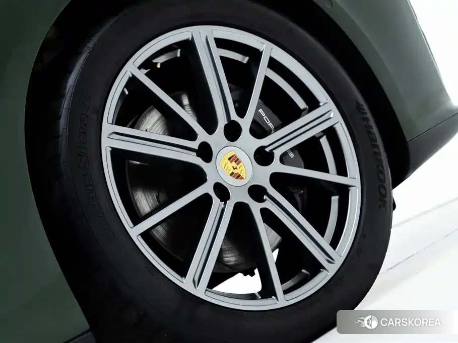 Porsche Panamera id 4565329 из Китая 26