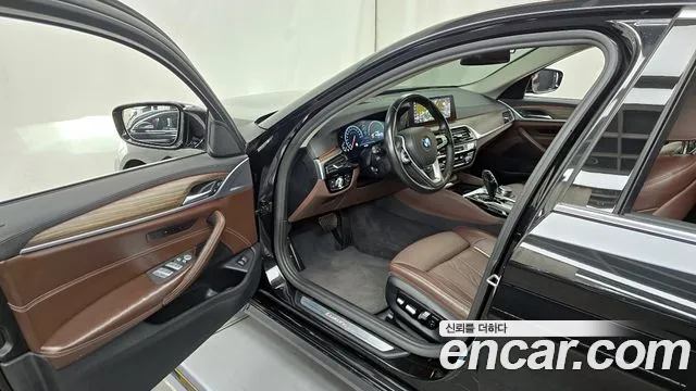 BMW 5 Series (G30) id 2839697 из Кореи 20