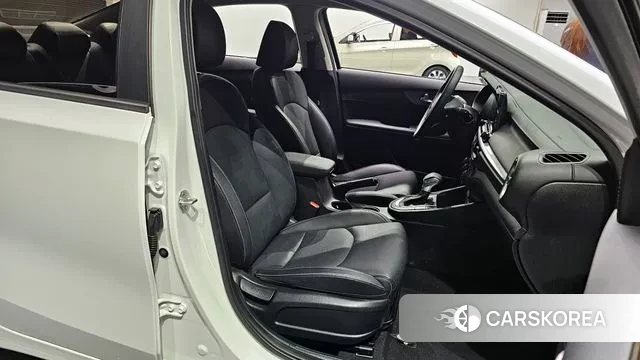 Kia Come New K3 id 3546957 из Кореи 20