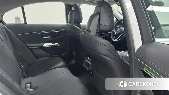 Mercedes-Benz E-Class W214 id 2983808 из Кореи 17