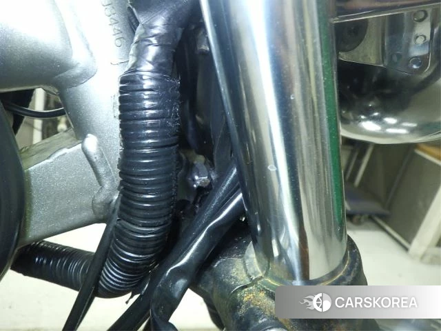 Yamaha SR 400 id 3945389 из Японии 32