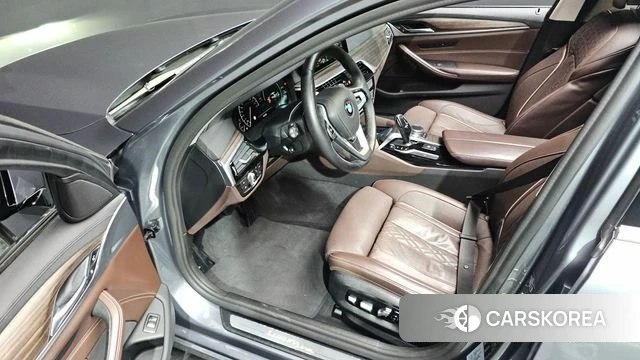 BMW 5 Series (G30) id 4397411 из Кореи 31