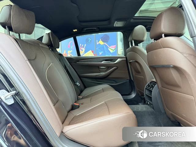 BMW 5 series id 4260460 из Китая 32
