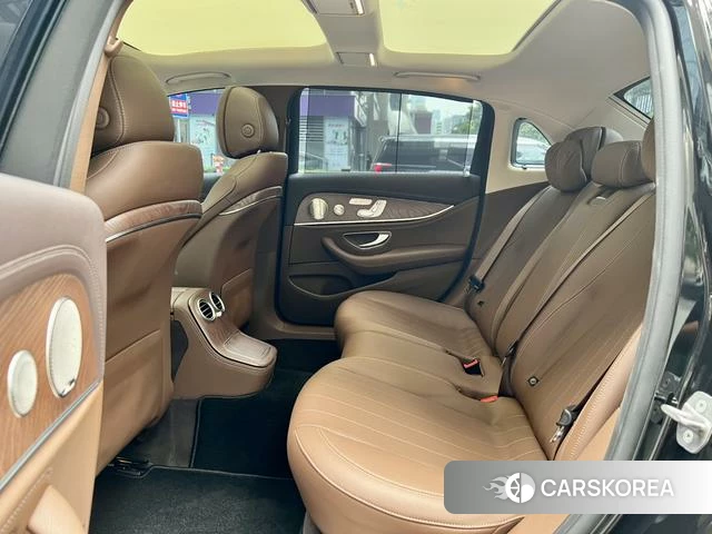 Mercedes-Benz E-class id 4222395 из Китая 24