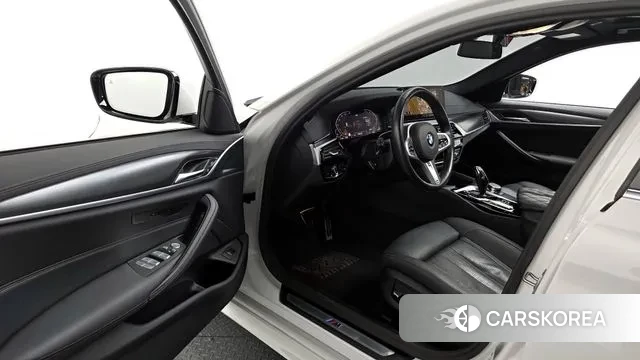 BMW 5 Series (G30) id 3333702 из Кореи 20