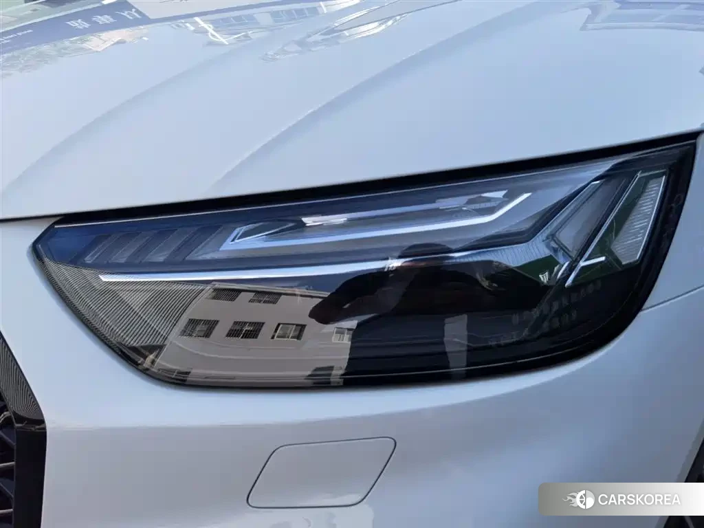 Audi Q5L id 4629461 из Китая 31