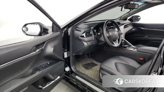 Toyota Camry (XV70) id 3045648 из Кореи 20