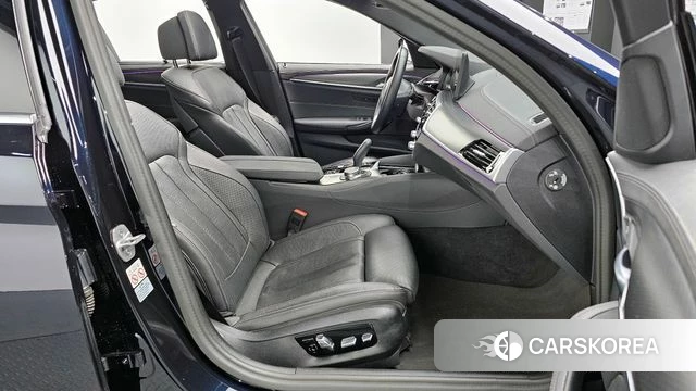 BMW 5 Series (G30) id 3806002 из Кореи 20