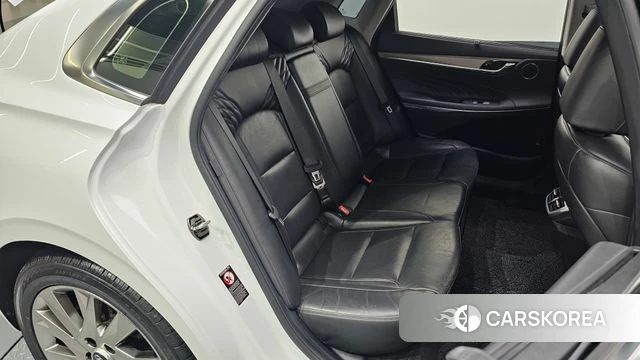 Hyundai The New Grandeur IG Hybrid id 4651707 из Кореи 32