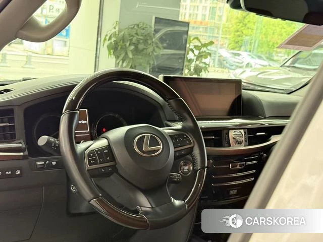 Lexus LX id 4273765 из Китая 13