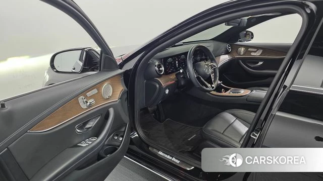 Mercedes-Benz E-Class W213 id 4750419 из Кореи 36