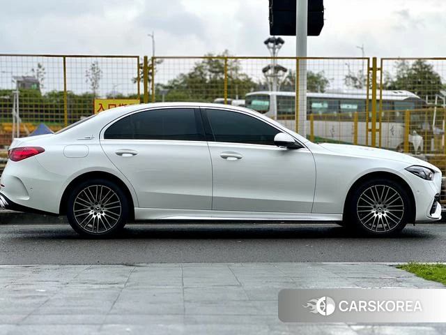 Mercedes-Benz Class C id 4297746 из Китая 16