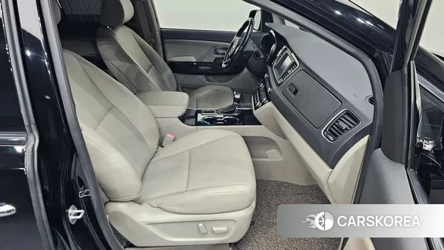 Kia The New Carnival id 3773031 из Кореи 20