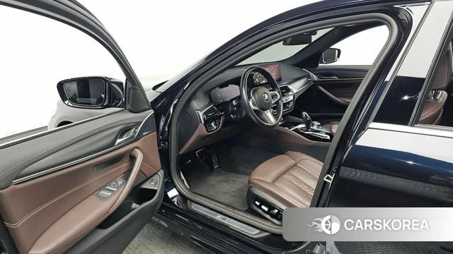 BMW 5 Series (G30) id 4774488 из Кореи 35